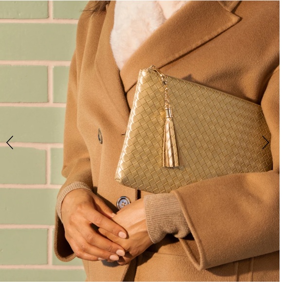 Virginia Wolf • Mimi Woven Pouch • Gold Clutch with Tassel • New With Tags - Picture 6 of 10